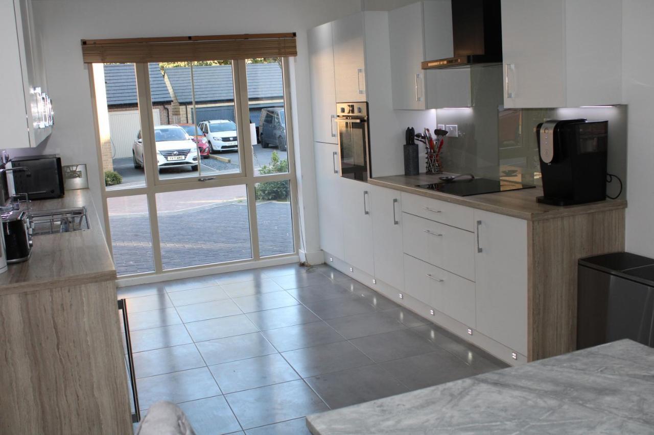 Haven - Spacious Luxury Home Perfect For Families, Couples And Contractors! 5Mins To Xscape And Junction 32! Castleford Eksteriør bilde